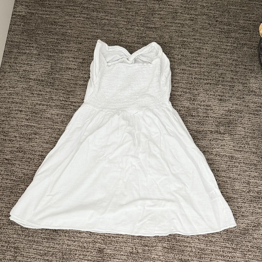 White Linen Strapless Dress - Picture 2 of 2